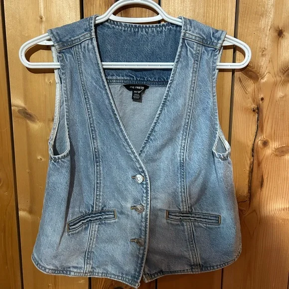Denim vest - Picture 1 of 3